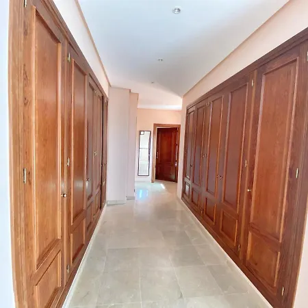 Golden Mile Villa *