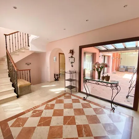 Villa Golden Mile