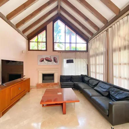 Villa Golden Mile *
