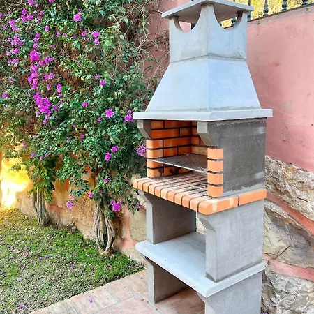 Golden Mile Villa